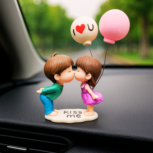 Drag-Auto Love Standing Couple Figurine, Cute Dashboard Decoration for Car Lovers