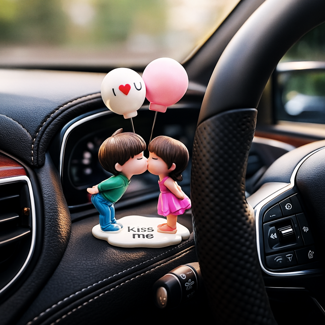 Drag-Auto Love Standing Couple Figurine, Cute Dashboard Decoration for Car Lovers