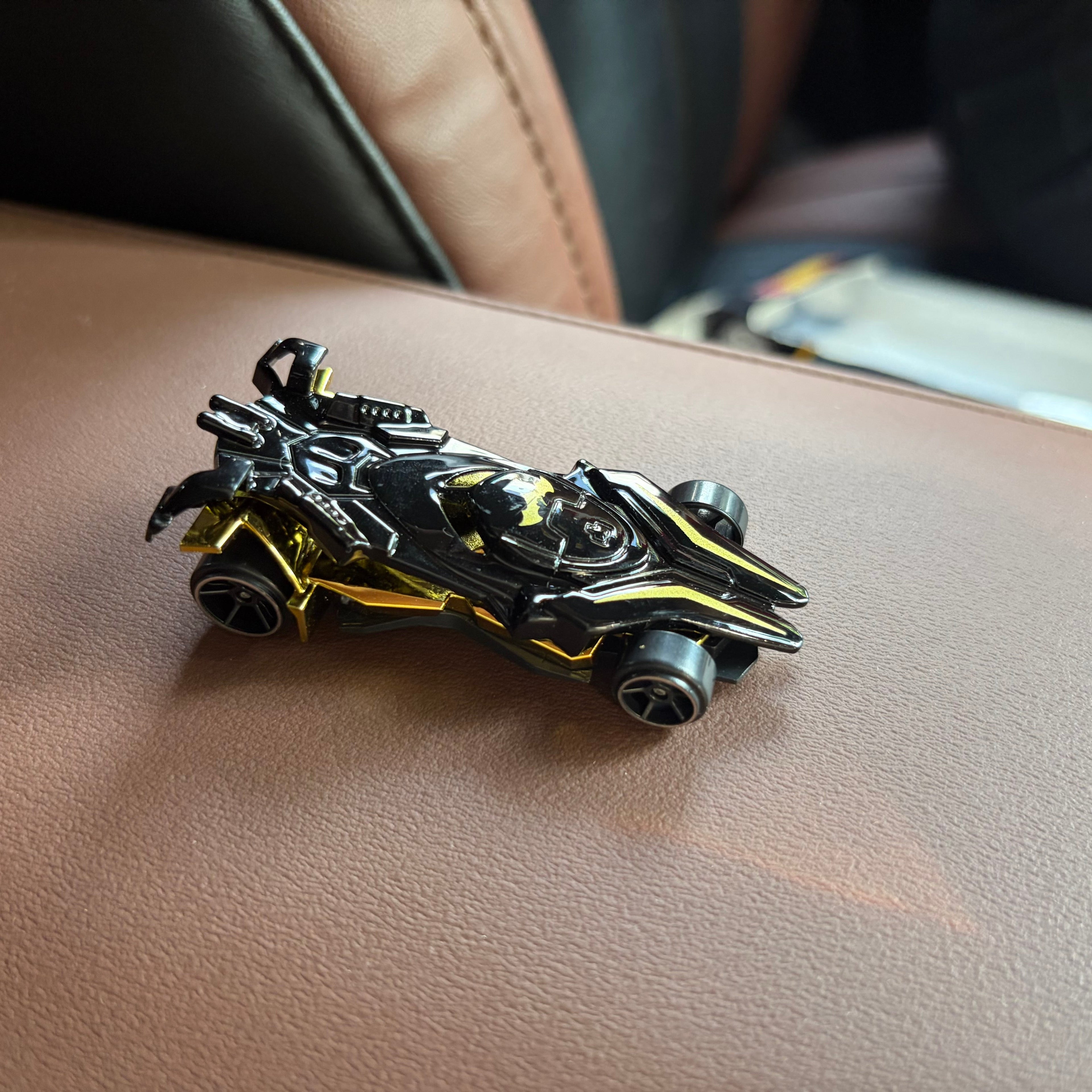 Complete set of 6 Batman Batmobile 1:64 die-cast cars lineup