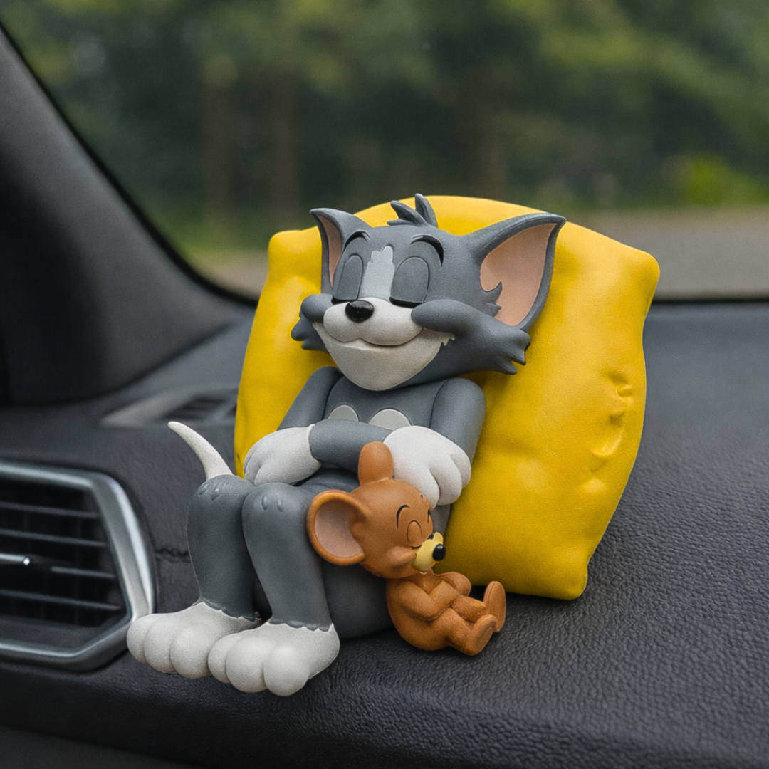 Drag-Auto Premium Tom & Jerry Car Dashboard Toy for Interior Décor with Interior Cleaning Brush Combo