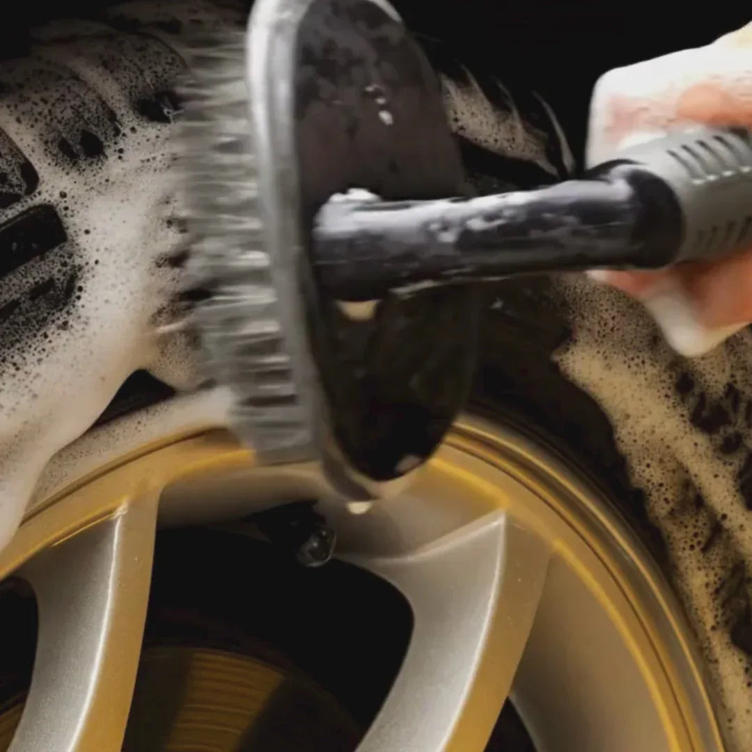 DragAuto Car Cleaning Kit (3 Pcs) - Tyre Brush, Alloy Wheel Brush, 800 GSM Microfiber Towel - Drag-Auto Accessories